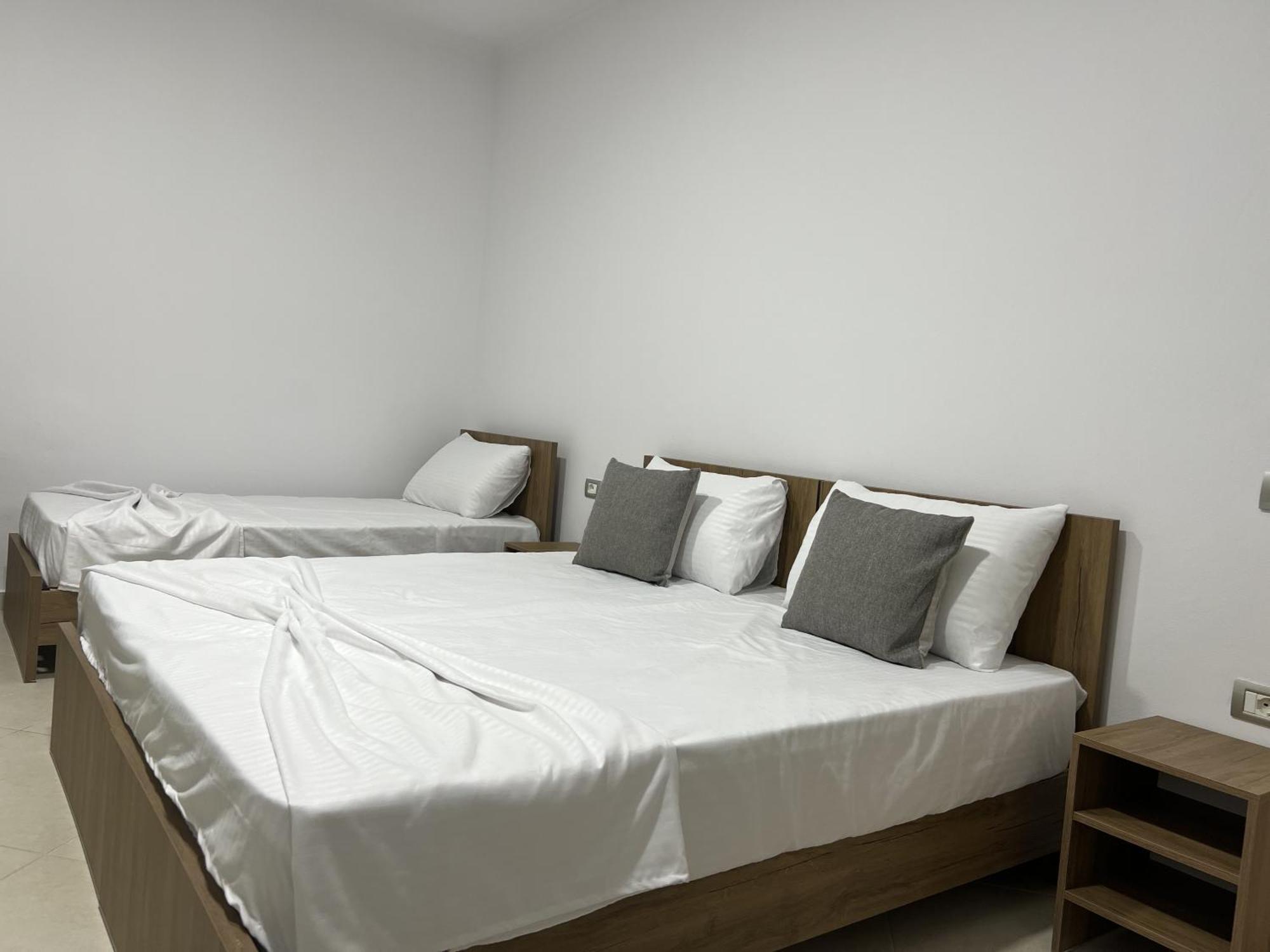 Guesthouse Osumi Berat Ngoại thất bức ảnh